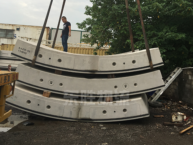 超長貨物運輸?shù)较愀郏笮拓浳锏较愀壑彼停?深圳東勝物流