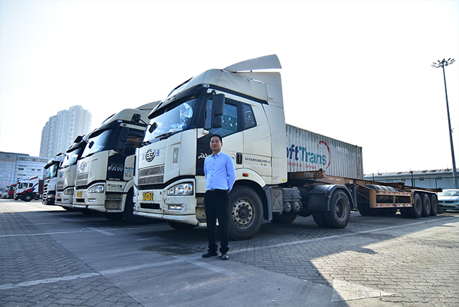上海到香港物流專線貨物運(yùn)輸-深圳市東勝物流-中港拖車車隊(duì)